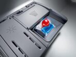 Bosch SMU4EVS08E, Serie 4, Smarter Unterbau-Geschirrspüler 60 cm, Besteckschublade, Spülmaschine mit Programmassistent, besonders Leise, höhenverstellbarer Oberkorb, Automatische Türöffnung, Edelstahl